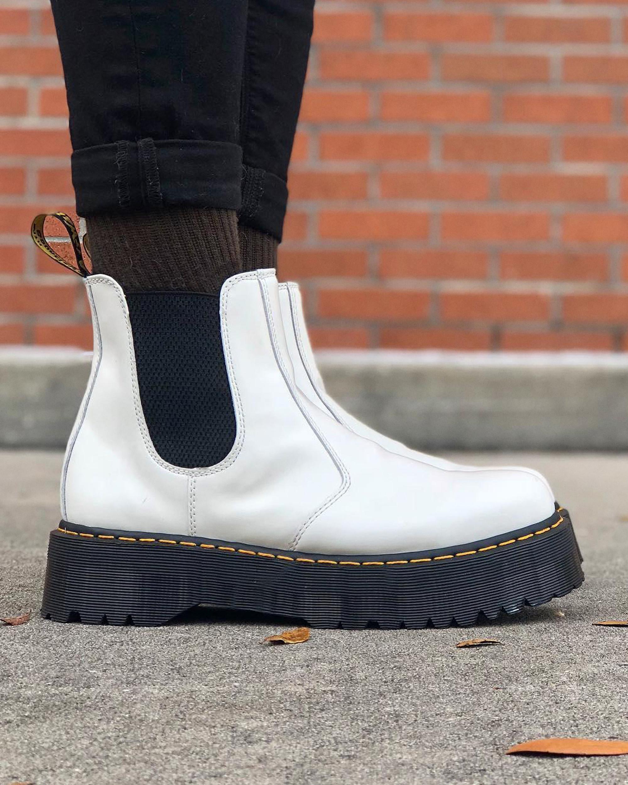 2976 Smooth Leather Platform Chelsea Boots in White