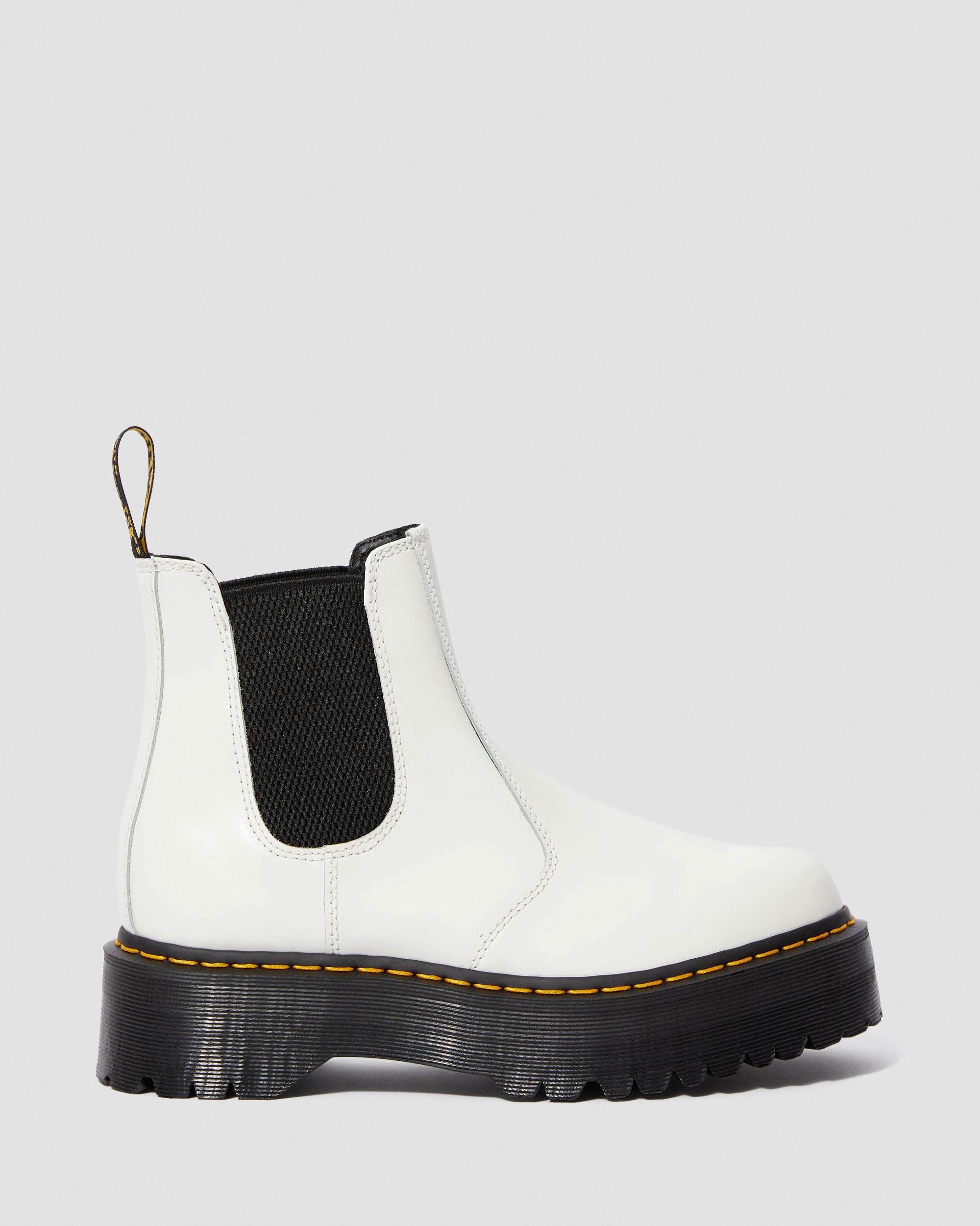 2976 Smooth Leather Platform Chelsea Boots in White | Dr. Martens