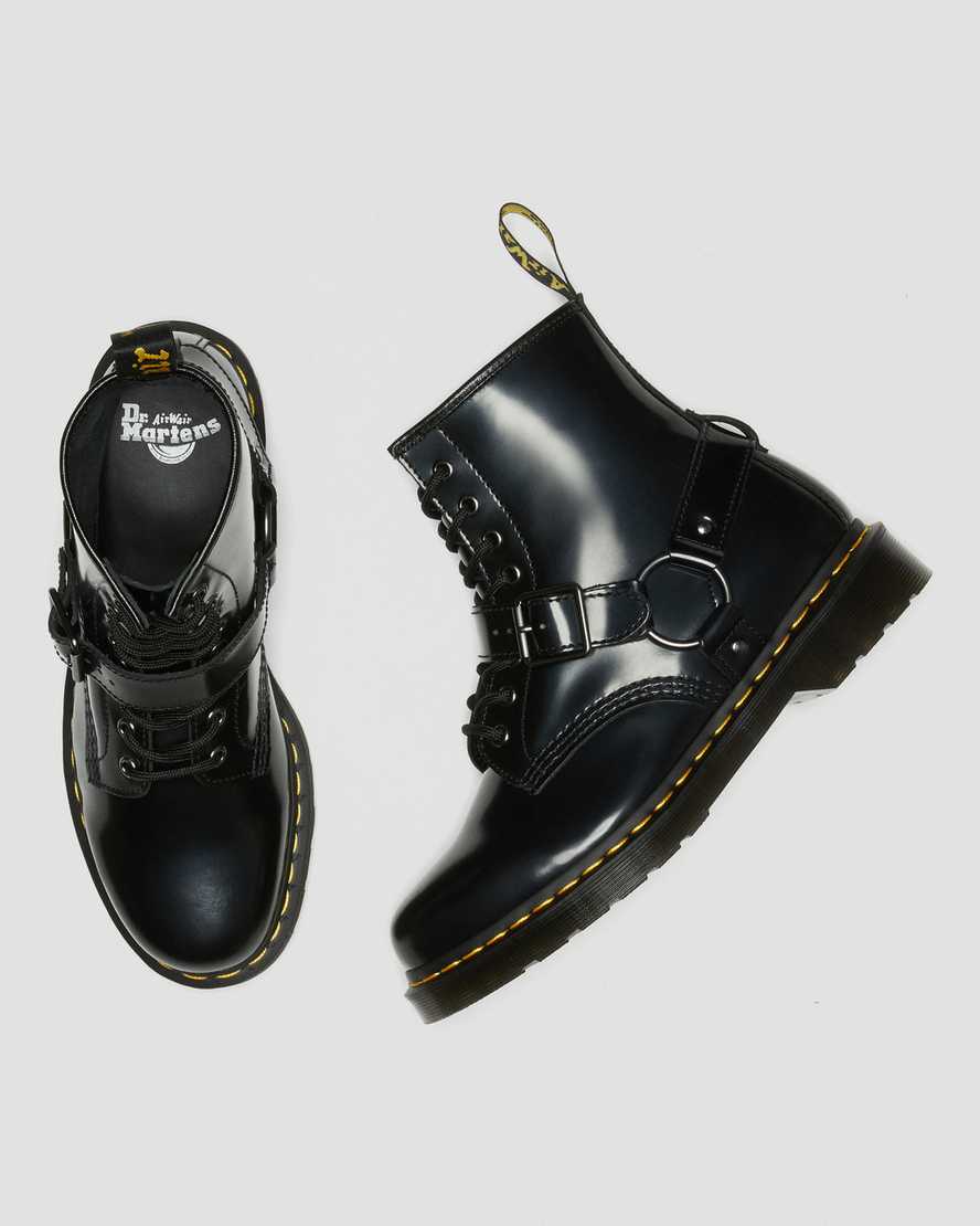 https://i1.adis.ws/i/drmartens/25163001.88.jpg?$large$1460 HARNESS LEATHER ANKLE BOOTS Dr. Martens