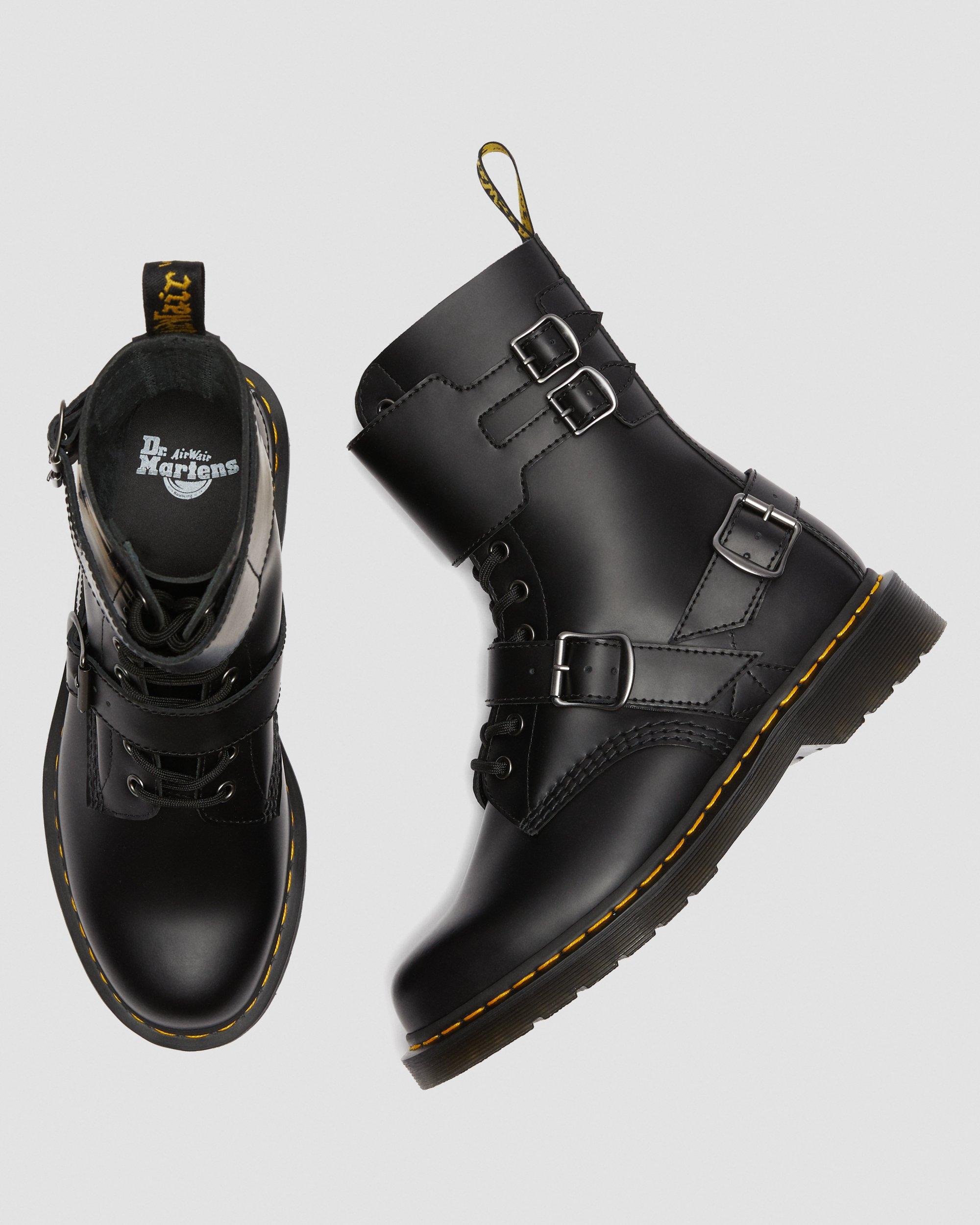 1490 Joska Smooth in BLACK | Dr. Martens™