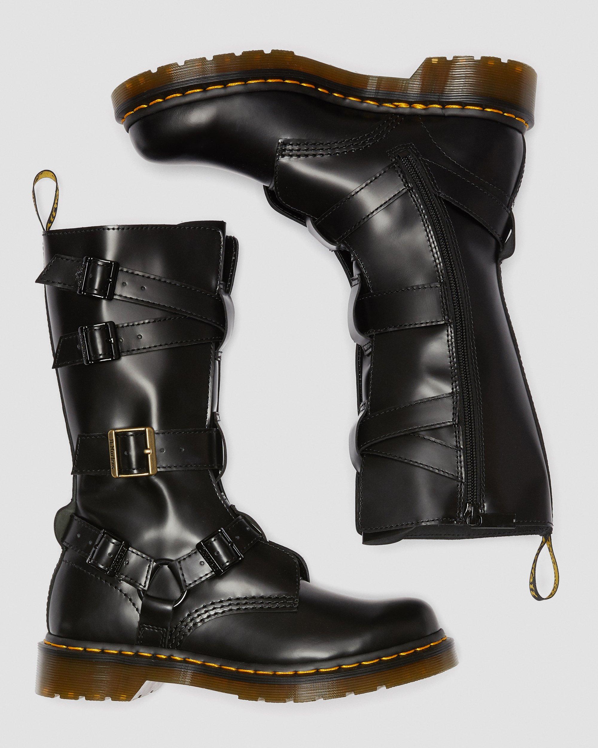 Blake Tall in BLACK | Dr. Martens™