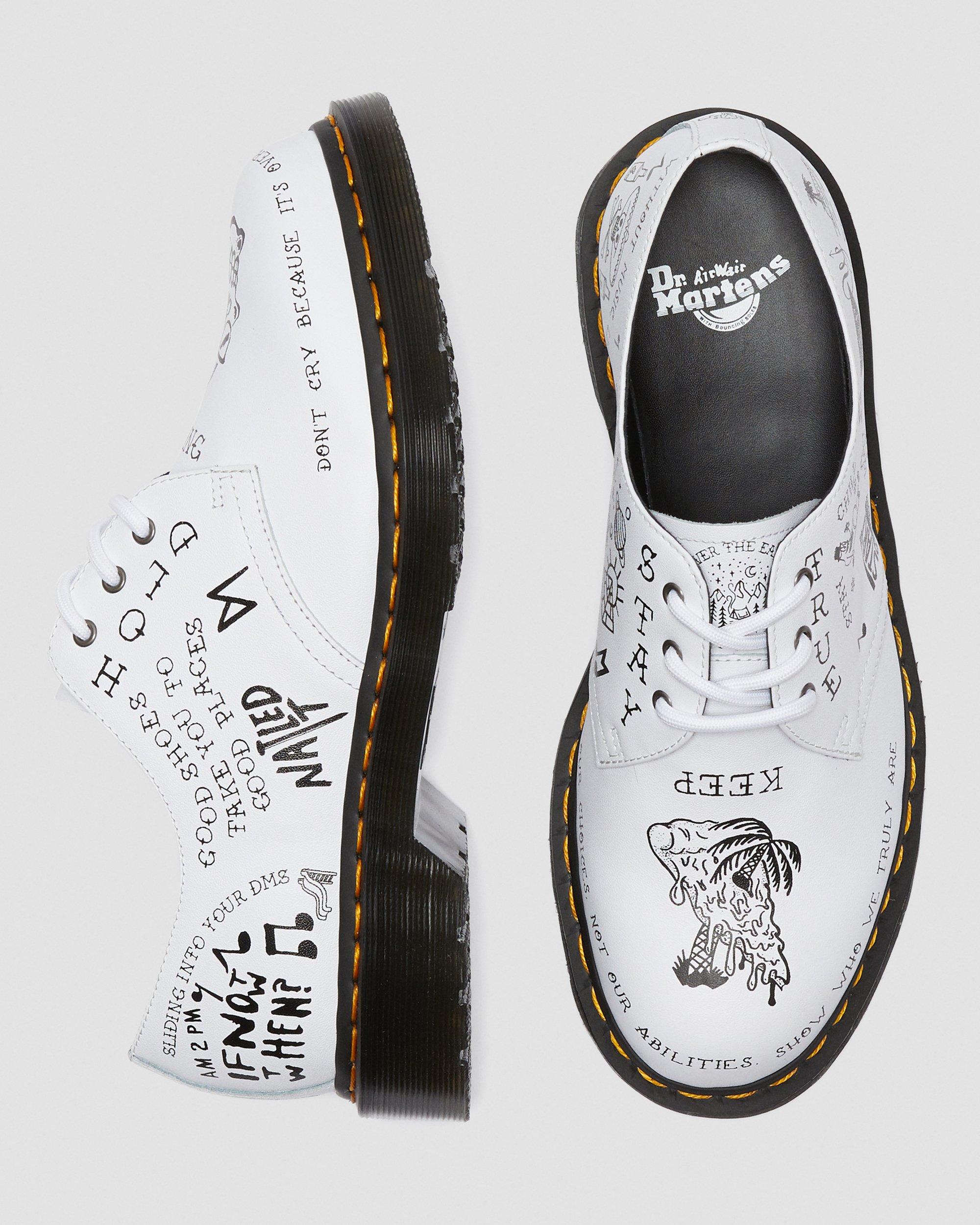 1461 SCRIBBLE in WHITE+BLACK | Dr. Martens™