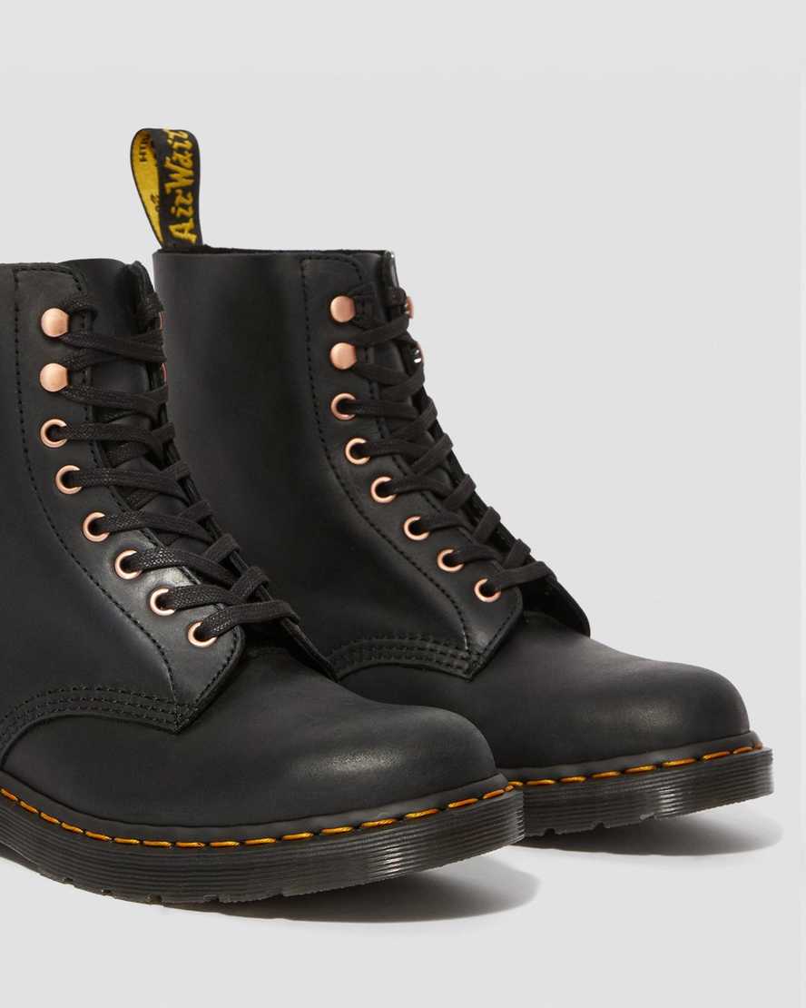 Donation lottery Semicircle 1460 Pascal Soap Stone | Dr. Martens