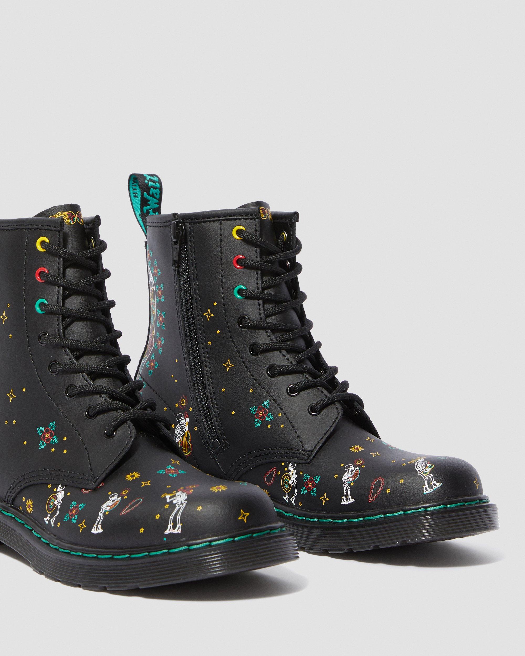 【美品】Dr.Martens 1460 SKULL ブーツ 8ホール　25cm Youth 1460 Skull in MULTI | Dr. Martens™