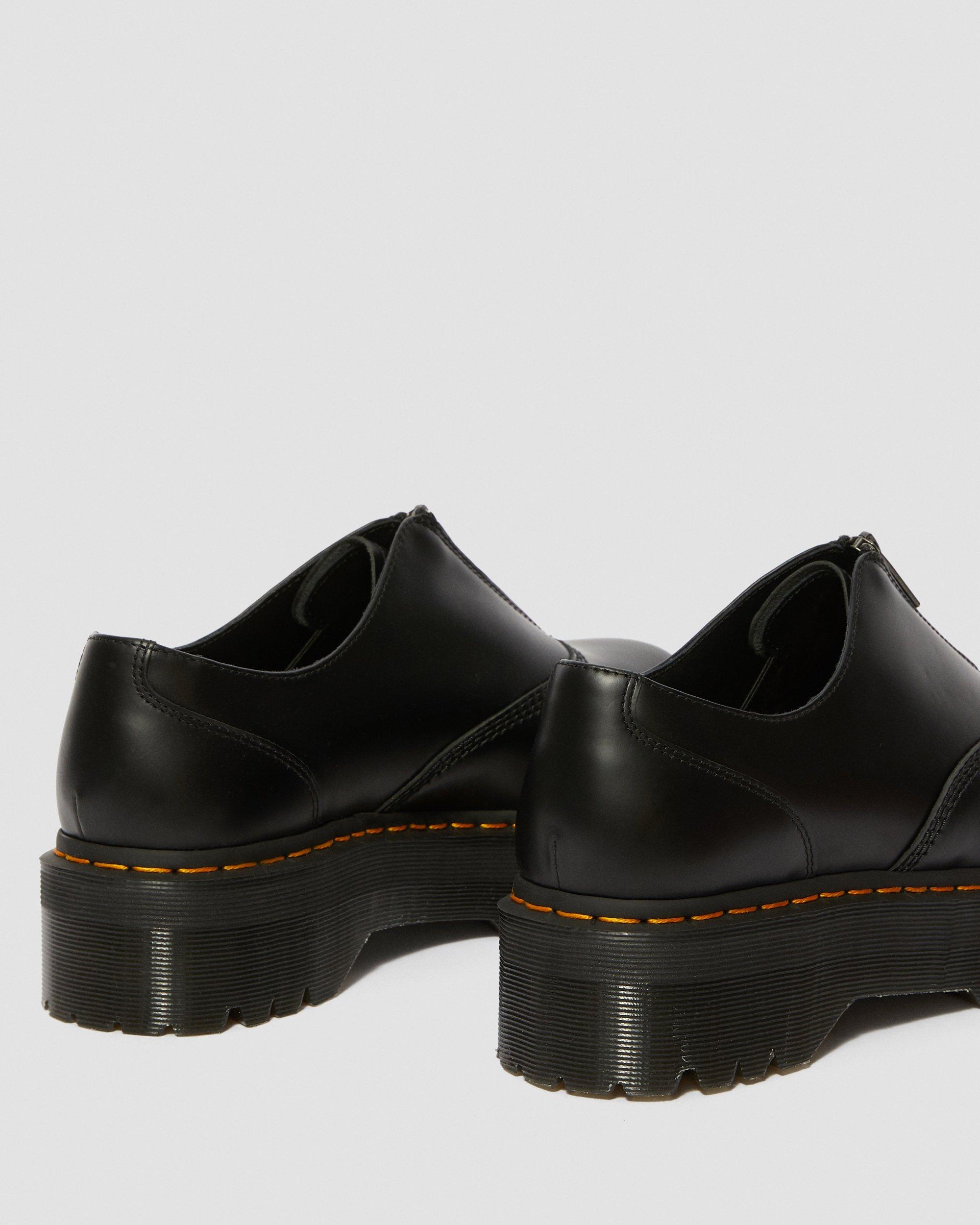 Aurian II Smooth Leather Platform Shoes in BLACK | Dr. Martens™