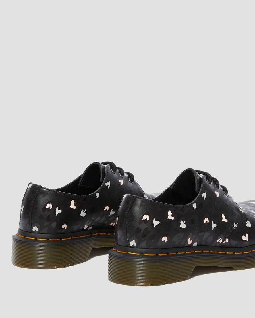 1461 HEARTS LEATHER SHOES | Dr Martens