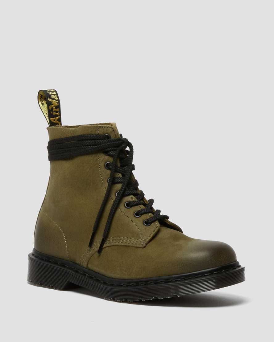 https://i1.adis.ws/i/drmartens/25574305.87.jpg?$large$1460 Pascal Made In England Titan Leather Boots | Dr Martens
