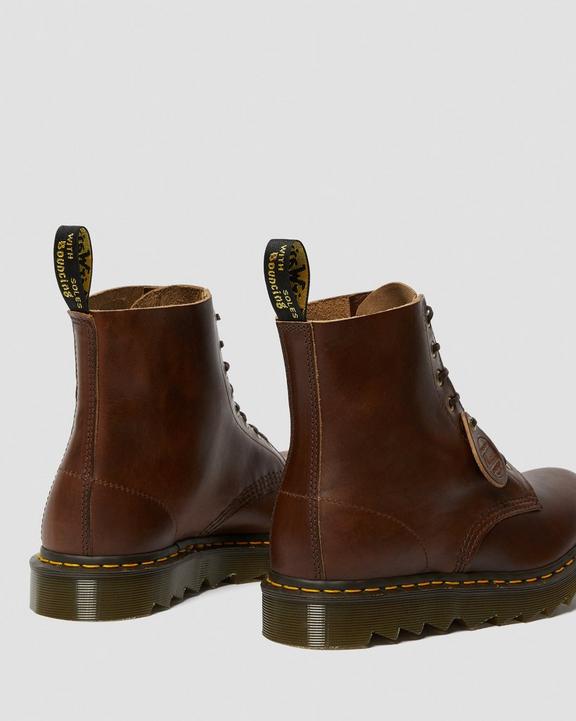 1460 Pascal Made In England Ripple Sole Boots Dr. Martens