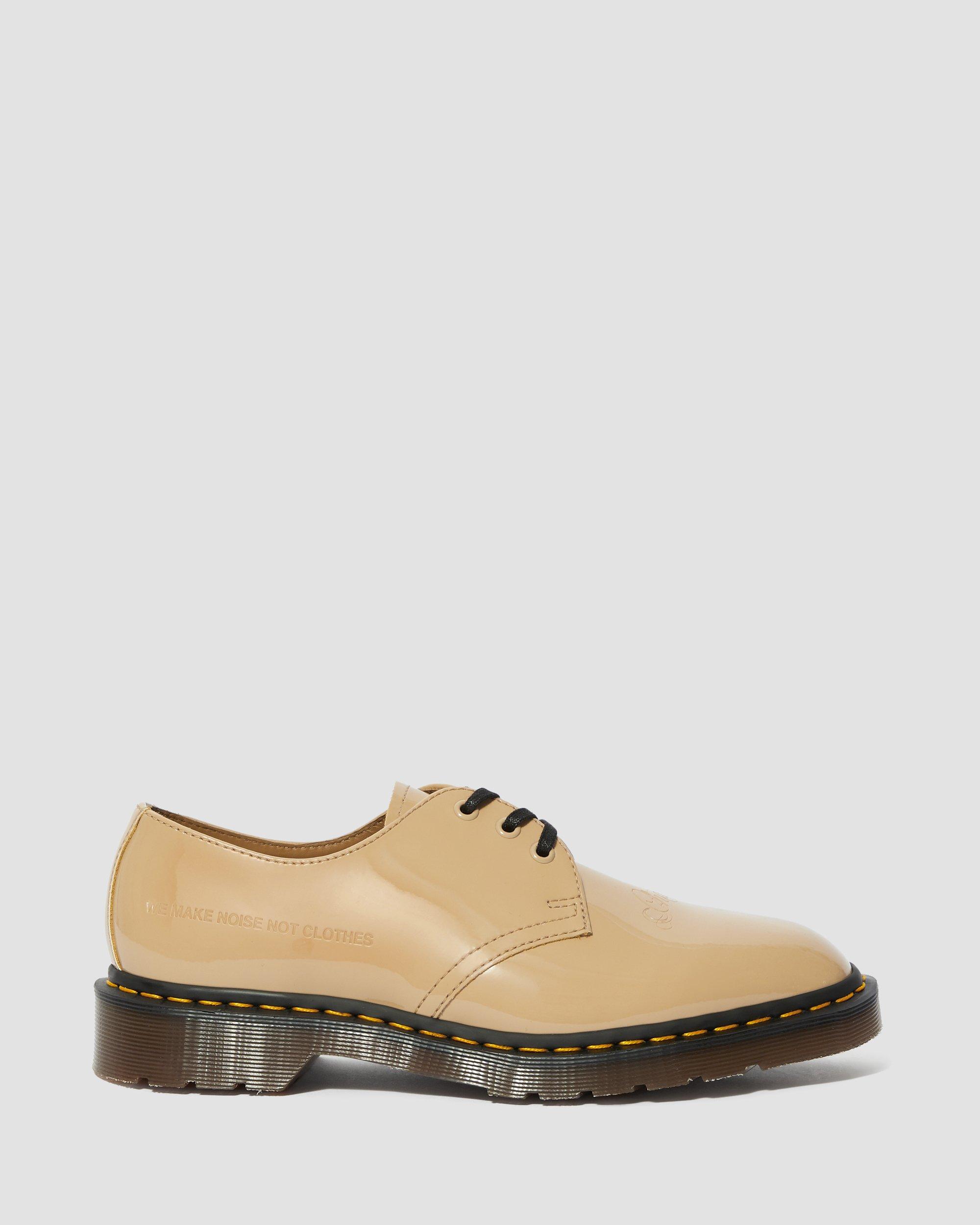 Undercover 1461 Emboss Patent in BEIGE | Dr. Martens™
