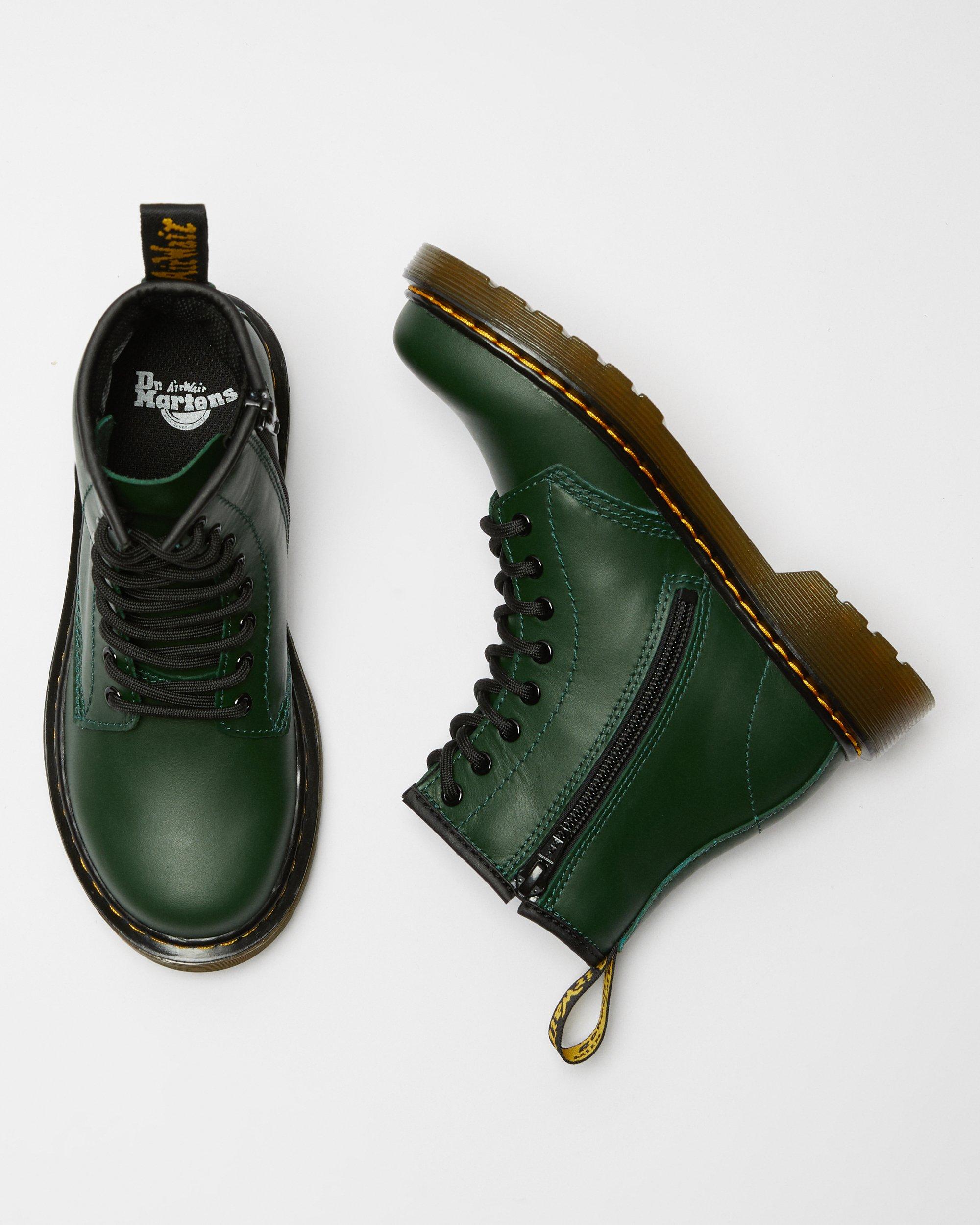 Junior 1460 Leather Lace Up Boots in DMS GREEN | Dr. Martens™