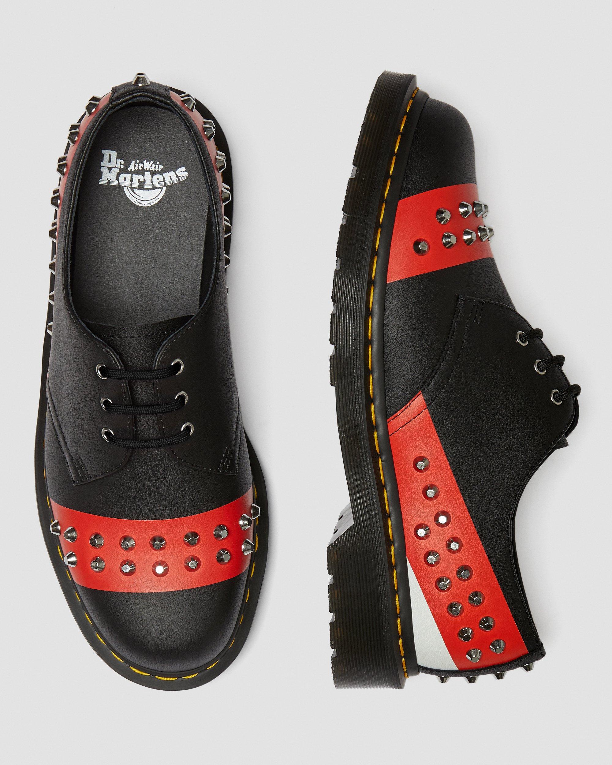 Dr. Martens 1461 Hero studded Dr. Martens 1461 Stud Hero Backhand Oxford Black Red Unisex  main image 3