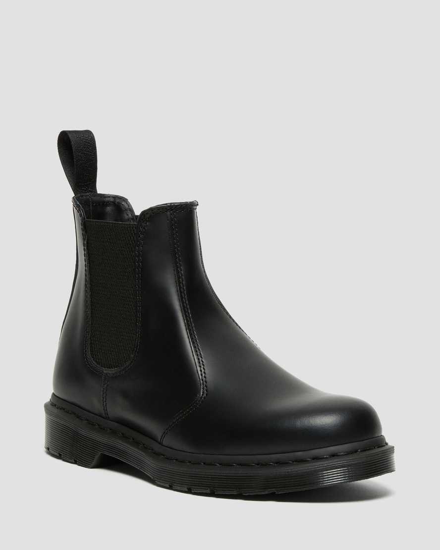 https://i1.adis.ws/i/drmartens/25685001.87.jpg?$large$2976 Mono Smooth Leather Chelsea Boots | Dr Martens