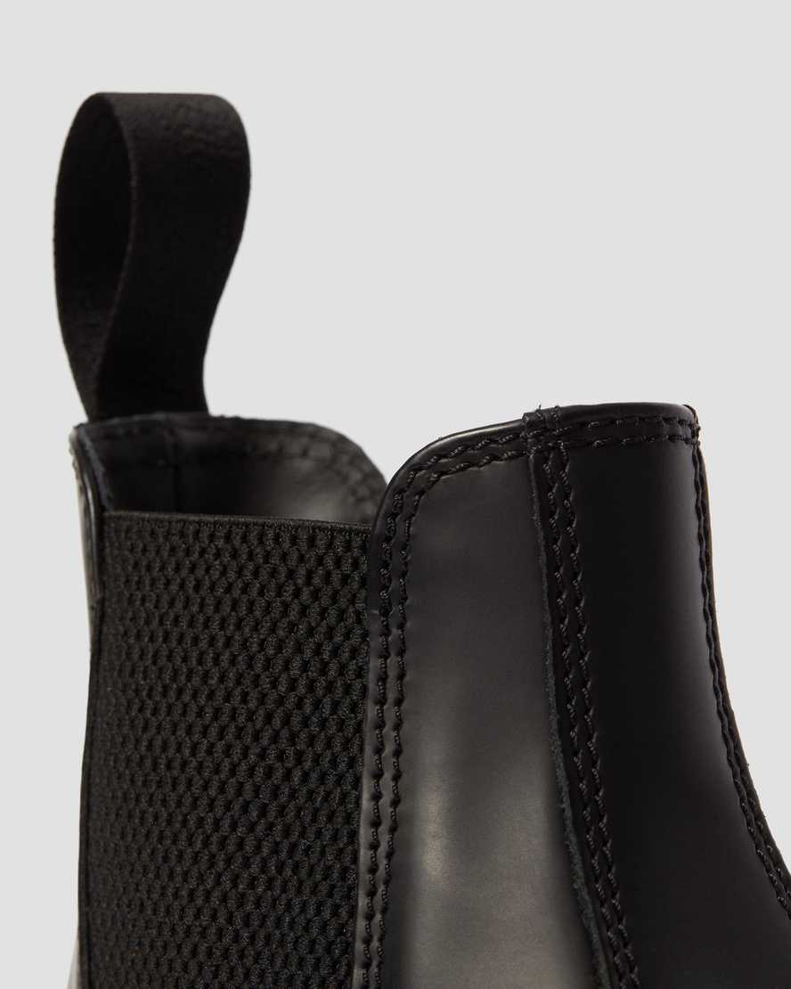 2976 Mono Smooth Leather Chelsea Boots2976 Mono Smooth Leather Chelsea Boots Dr. Martens