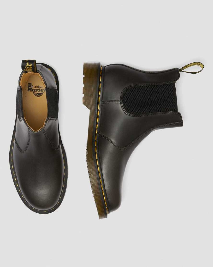 2976 Classico Leather Chelsea Boots Dr. Martens
