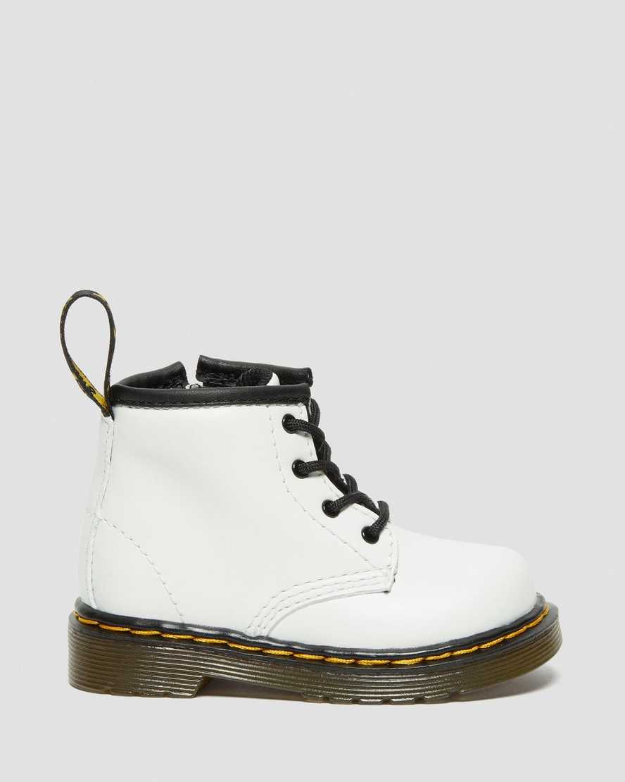 https://i1.adis.ws/i/drmartens/25809100.87.jpg?$large$Infant 1460 Leather Lace Up Boots | Dr Martens