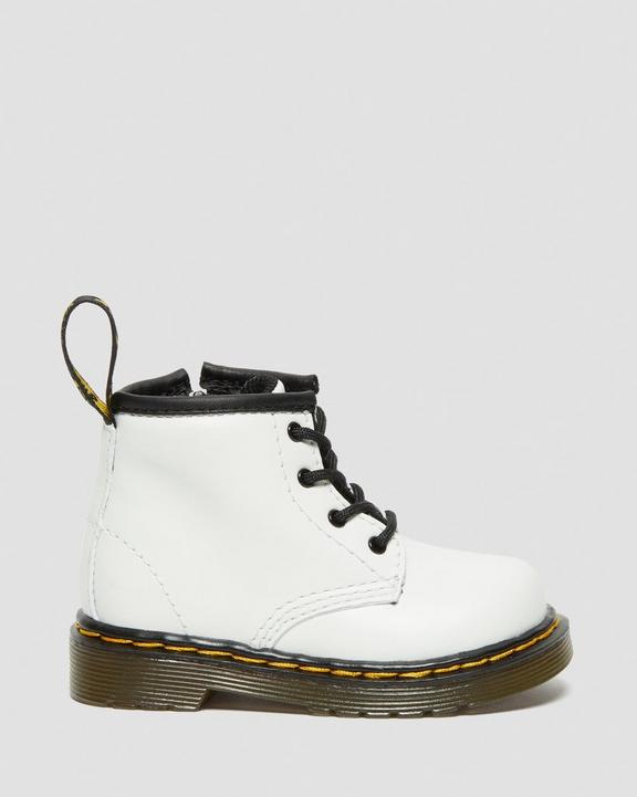 https://i1.adis.ws/i/drmartens/25809100.87.jpg?$large$Infant 1460 Leather Lace Up Boots Dr. Martens