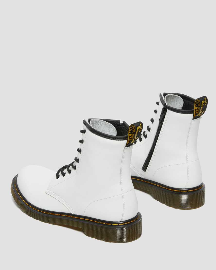 https://i1.adis.ws/i/drmartens/25811100.87.jpg?$large$Youth 1460 Leather Lace Up Boots Dr. Martens