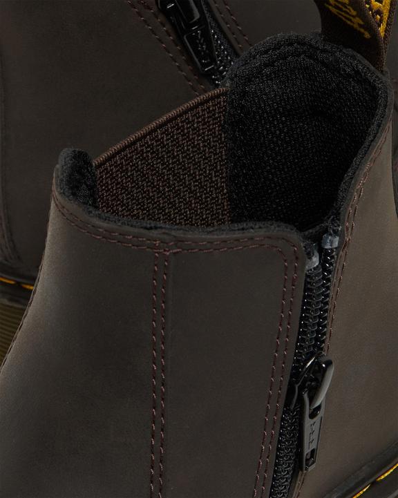 https://i1.adis.ws/i/drmartens/25851207.87.jpg?$large$Junior 2976 Wildhorse Leather Chelsea Boots Dr. Martens