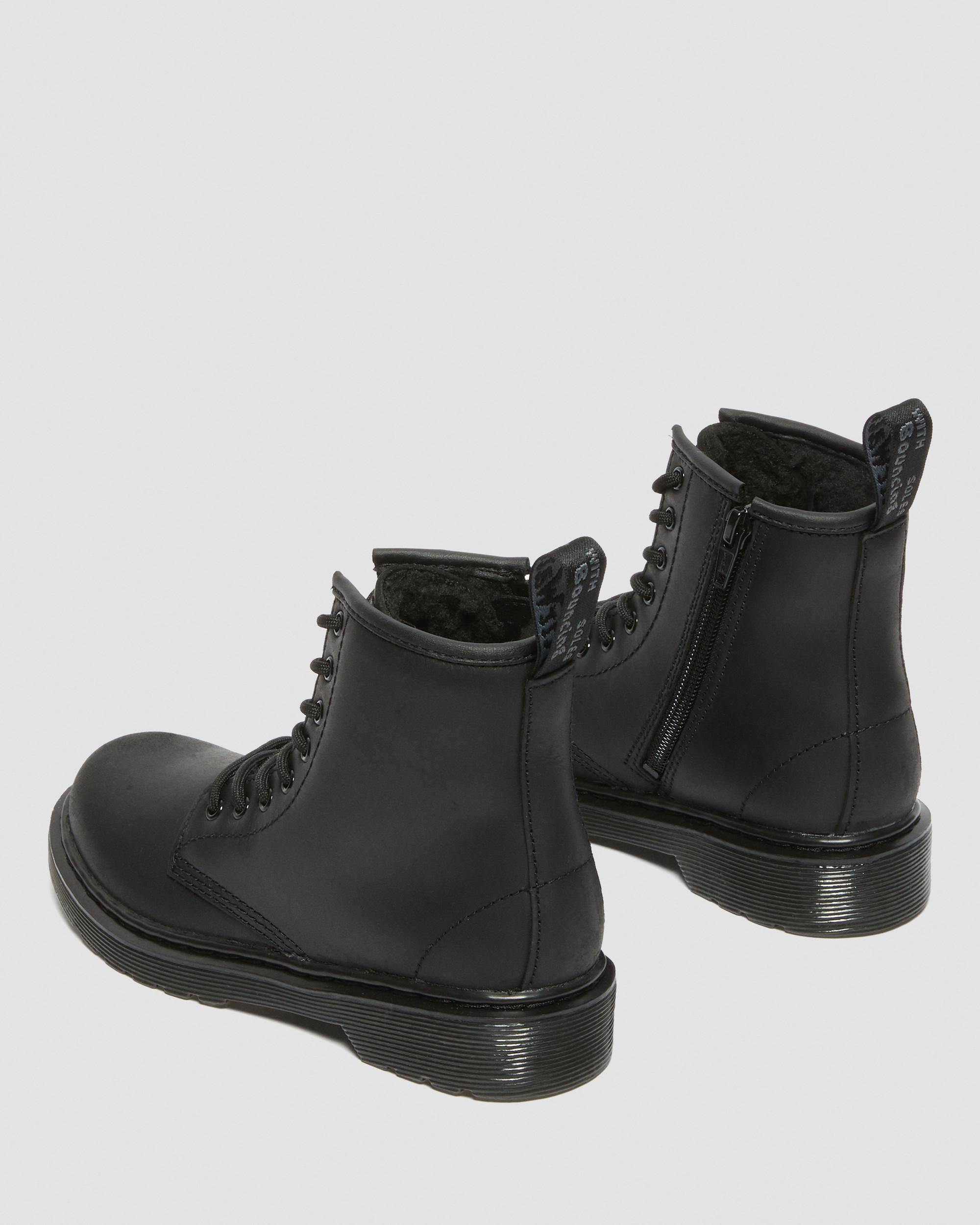 https://i1.adis.ws/i/drmartens/26040001.87.jpg?$large$Junior 1460 Serena Faux Fur Lined Leather Boots Dr. Martens