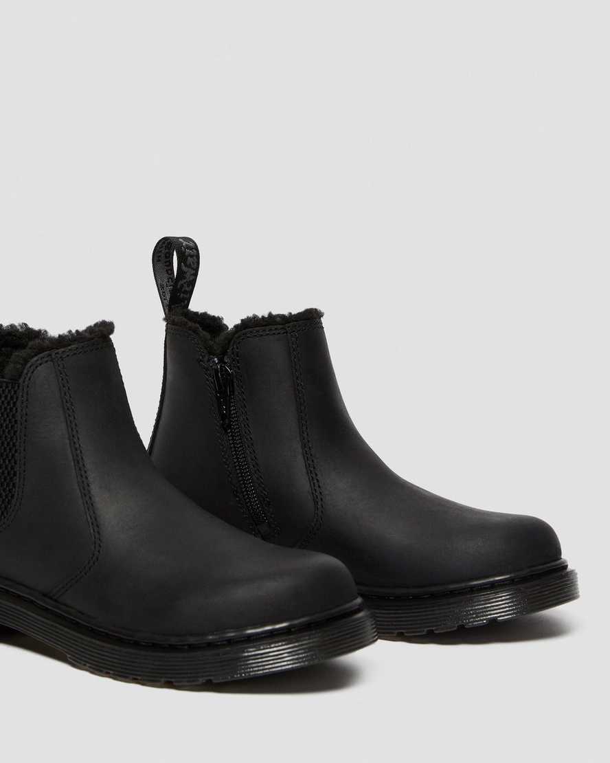 https://i1.adis.ws/i/drmartens/26042001.87.jpg?$large$JUNIOR 2976 FAUX FUR LINED LEATHER CHELSEA BOOTS | Dr Martens