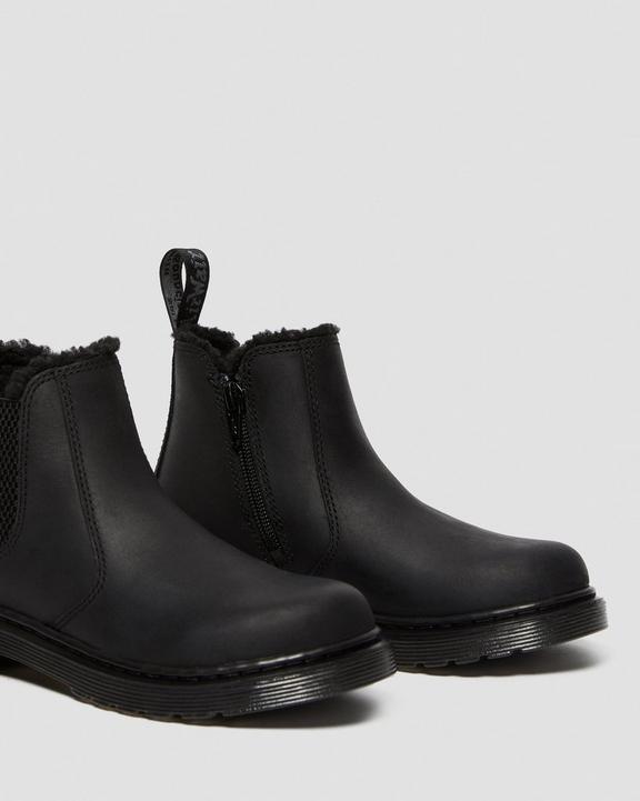 https://i1.adis.ws/i/drmartens/26042001.87.jpg?$large$Junior 2976 Leonore Faux Fur Lined Chelsea Boots Dr. Martens