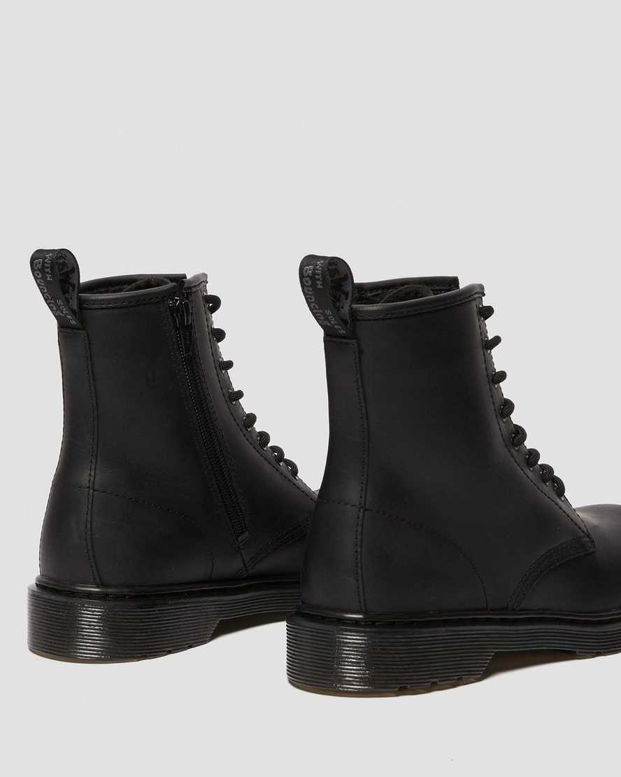 https://i1.adis.ws/i/drmartens/26143001.87.jpg?$large$Youth 1460 Faux Fur Lined Boots Dr. Martens