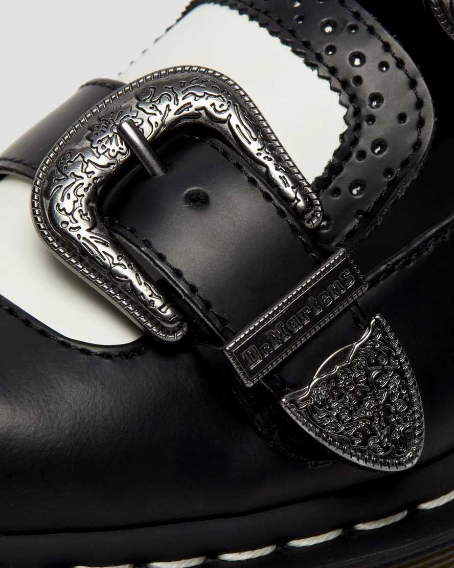 https://i1.adis.ws/i/drmartens/26186009.87.jpg?$large$Mukai Bex Leather Brogue Shoes | Dr Martens
