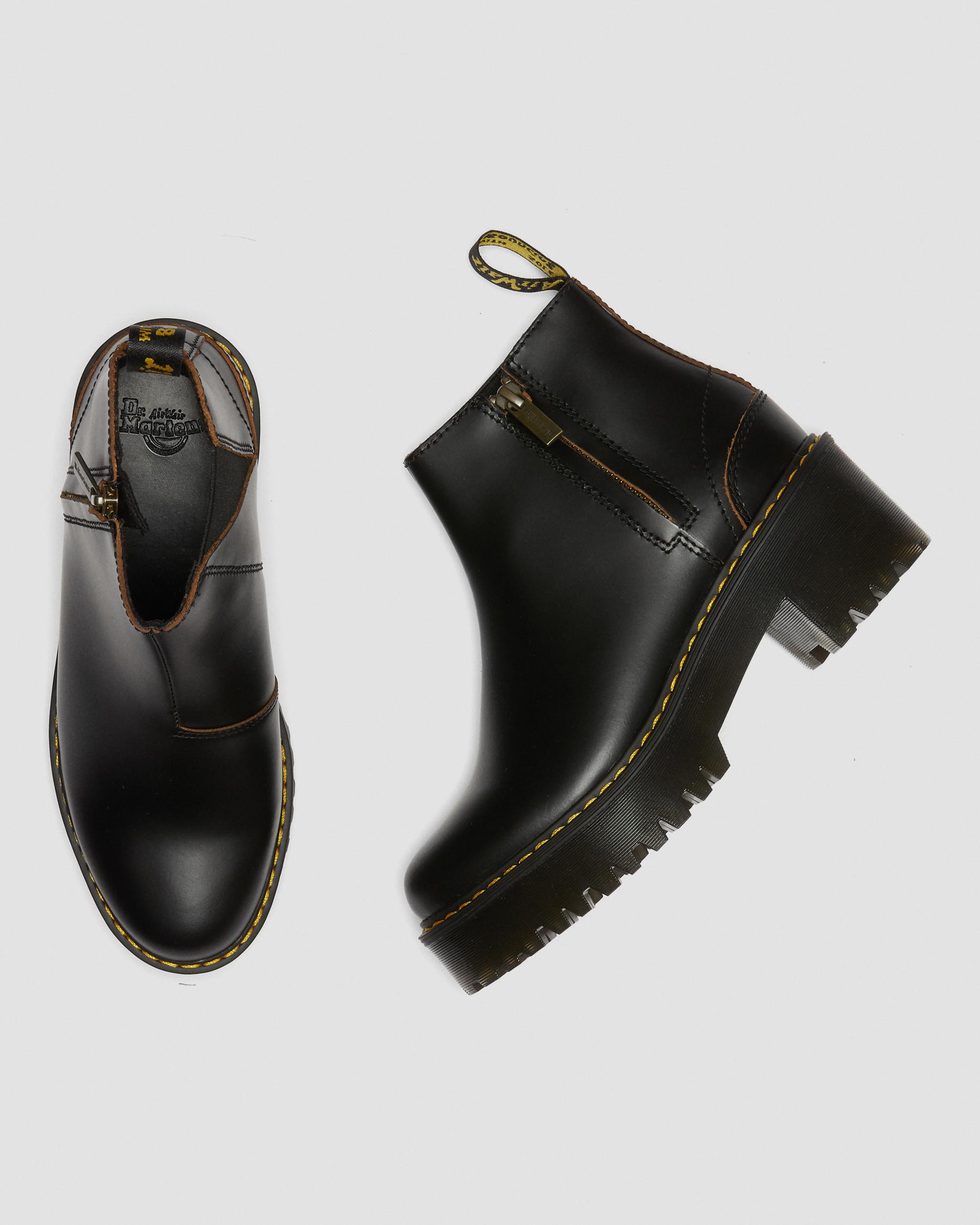 Rometty II Vintage Smooth Leather Chelsea Boots | Dr. Martens ReWair
