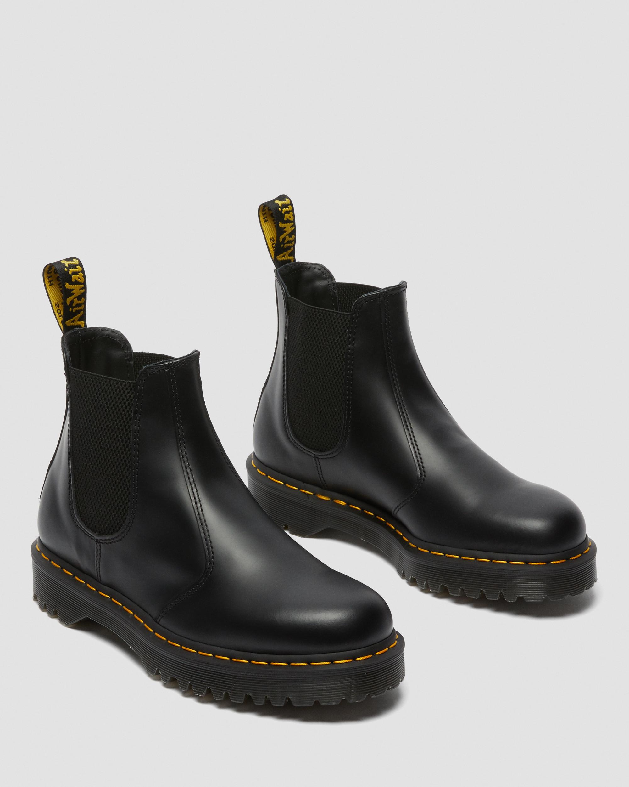 2976 Bex Smooth Leather Chelsea Boots in Black