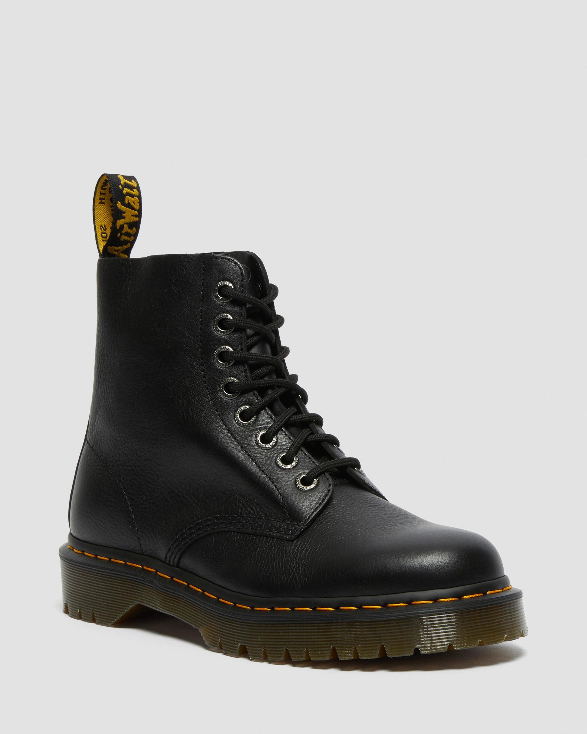 1460 Women's Pascal Virginia Leather Boots in Black | Dr. Martens