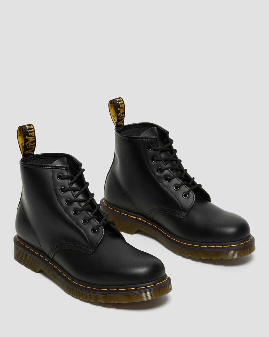 101 Yellow Stitch Smooth Leather Ankle Boots Black101 Yellow Stitch Smooth -nahkanilkkurit Dr. Martens