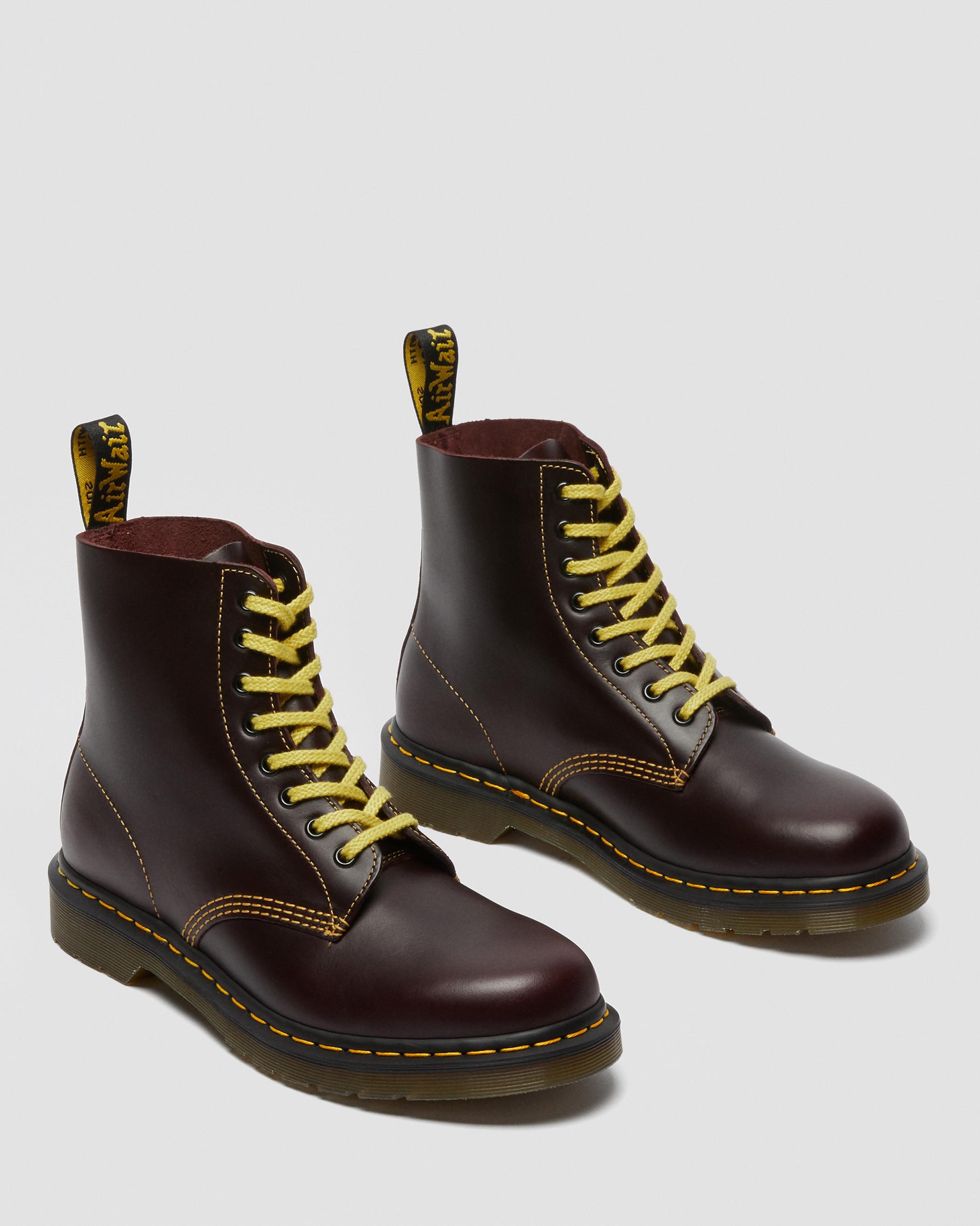https://i1.adis.ws/i/drmartens/26243601.87.jpg?$large$1460 PASCAL ATLAS LEATHER BOOTS Dr. Martens
