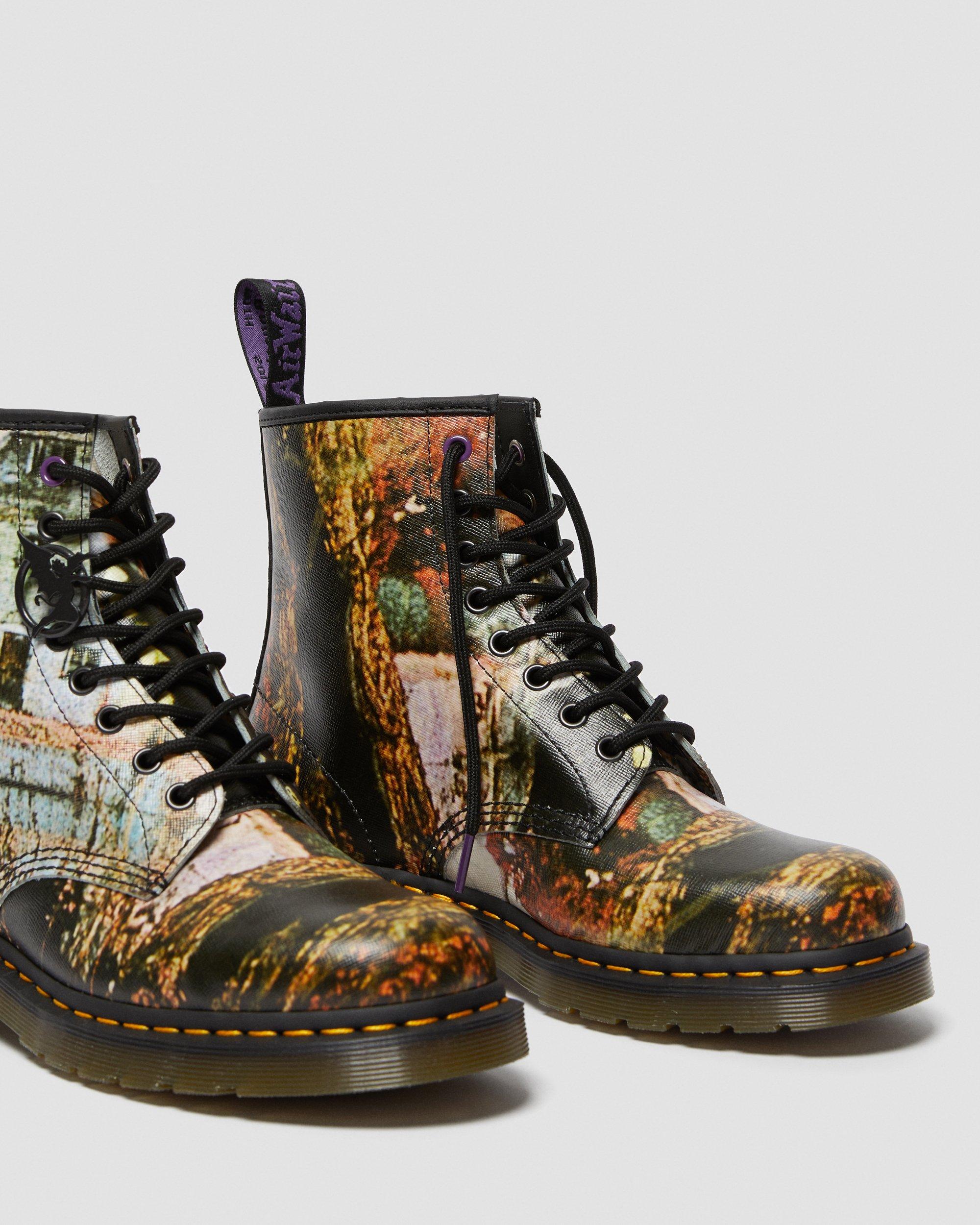 Dr. Martens限定BLACK SABBATH 8 ホール ブーツ 1460 Black Sabbath Lace Up Boots in MULTI+BLACK | Dr. Martens™