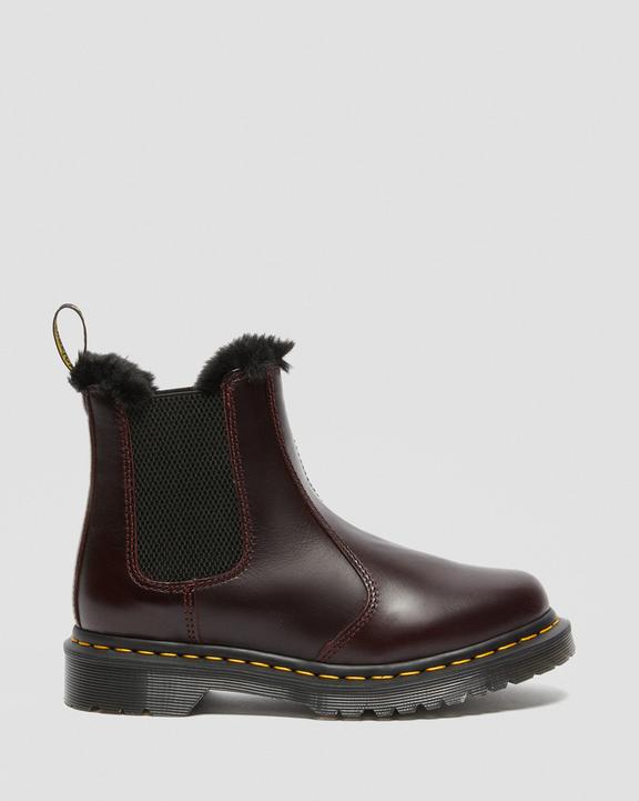 https://i1.adis.ws/i/drmartens/26332601.88.jpg?$large$2976 Leonore Faux Fur Lined Chelsea Boots  Dr. Martens