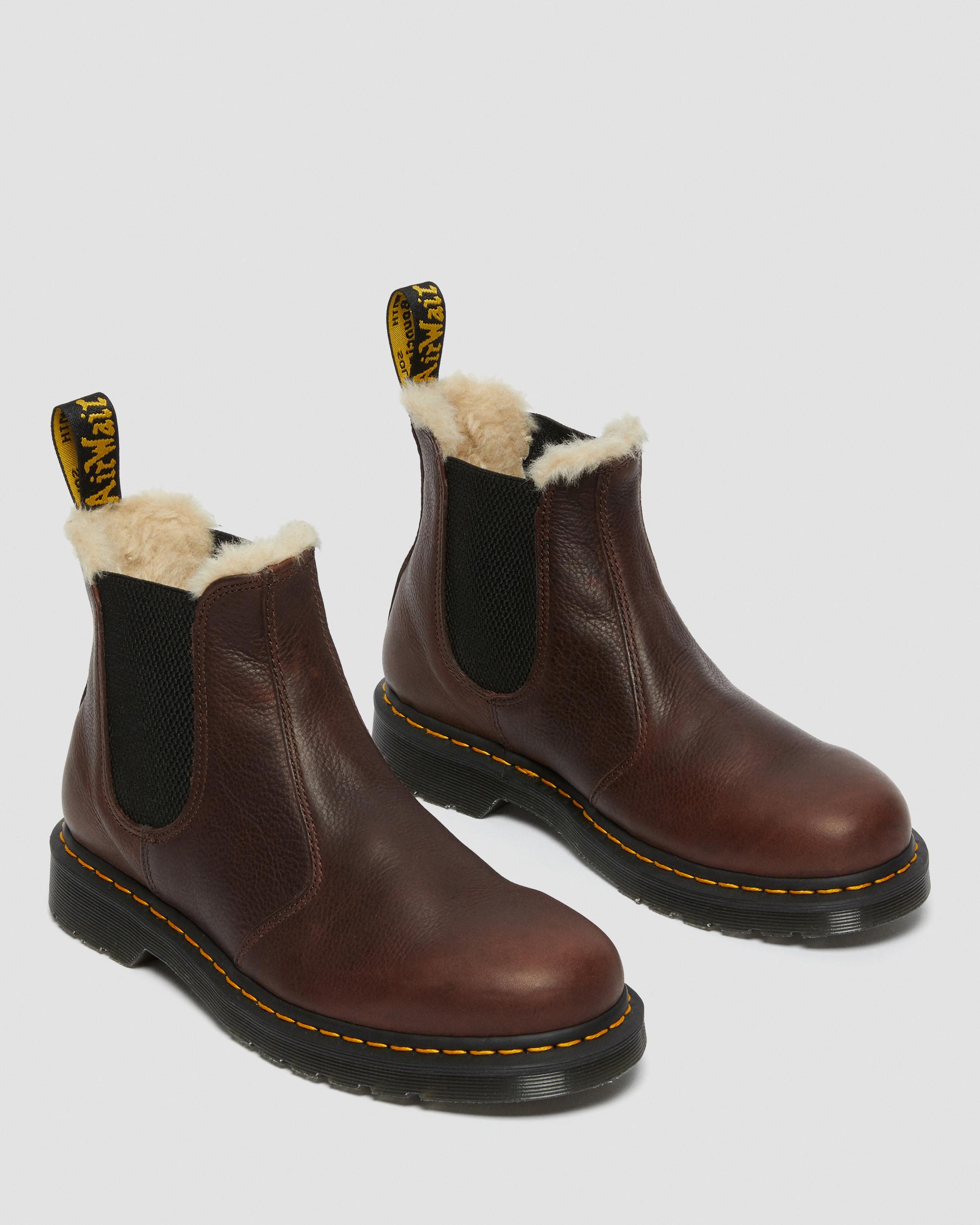2976 Faux Fur Lined Chelsea Boots