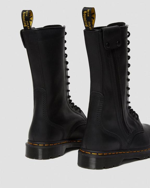 HANLEY HIGH LEATHER BOOTS Dr. Martens
