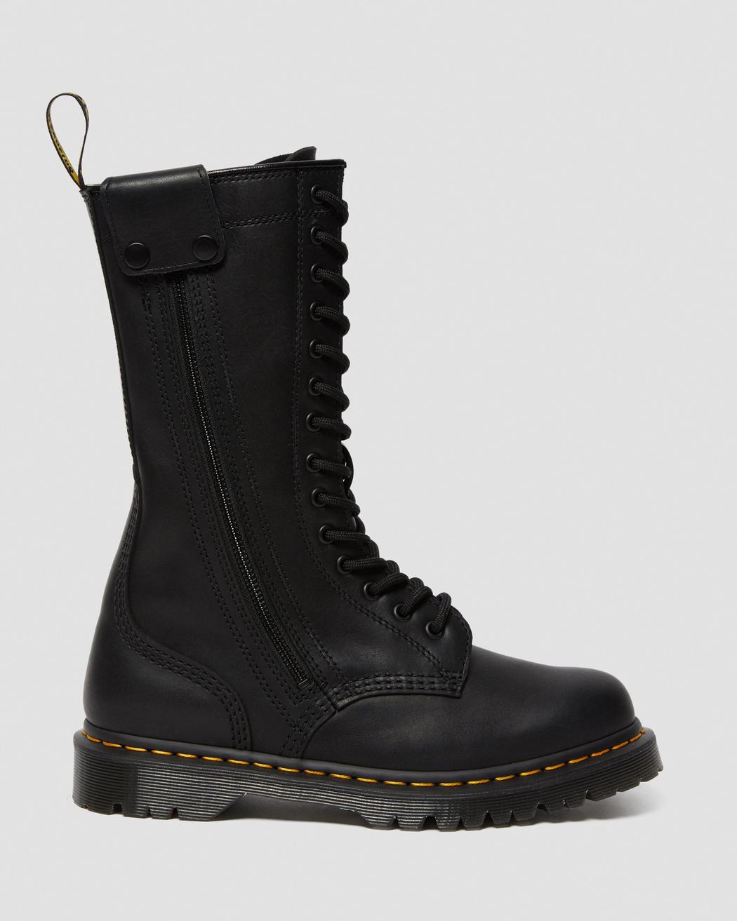 HANLEY HIGH LEATHER BOOTS | Dr. Martens