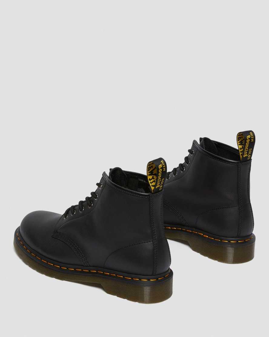 https://i1.adis.ws/i/drmartens/26409001.88.jpg?$large$101 Leather Ankle Boots Dr. Martens