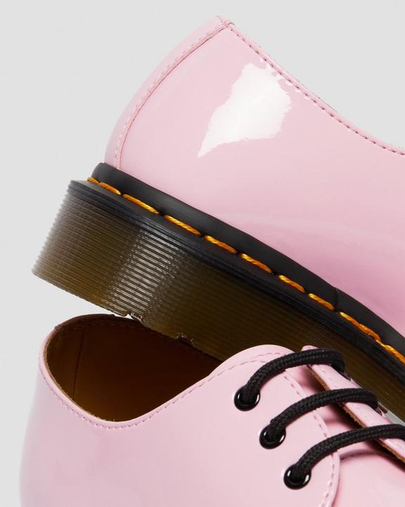 https://i1.adis.ws/i/drmartens/26422322.88.jpg?$large$1461 Patent Leather Oxford Shoes Dr. Martens