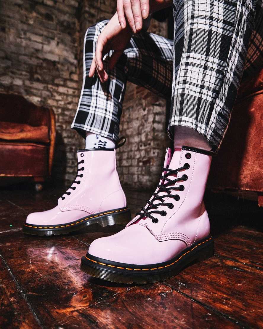 https://i1.adis.ws/i/drmartens/26425322.88.jpg?$large$1460 Patent Leather Lace Up Boots Dr. Martens