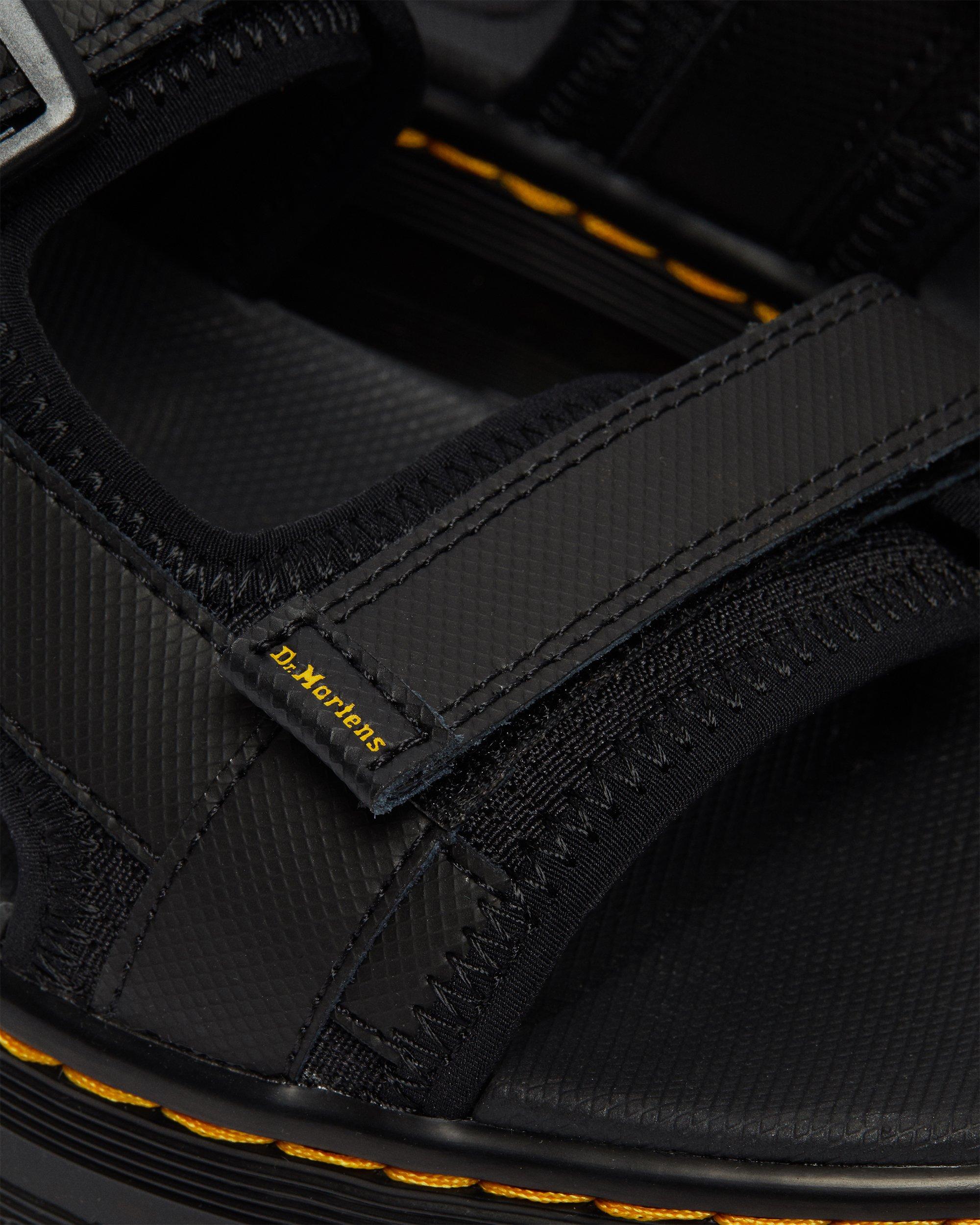 Forster Webbing Sandals in BLACK | Dr. Martens™