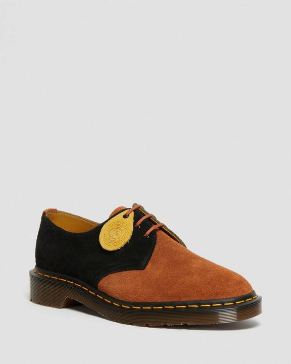https://i1.adis.ws/i/drmartens/26528287.87.jpg?$large$1461 SUEDE LACE UP SHOES Dr. Martens