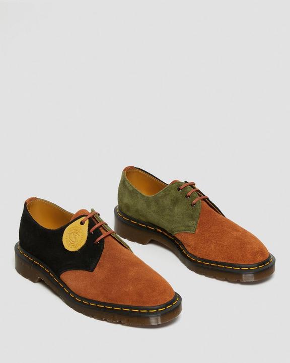 https://i1.adis.ws/i/drmartens/26528287.87.jpg?$large$1461 Made In England Suede Oxford Shoes Dr. Martens