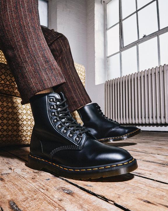 https://i1.adis.ws/i/drmartens/26531001.88.jpg?$large$1460 Pascal Verso Smooth Leather Lace Up Boots Dr. Martens