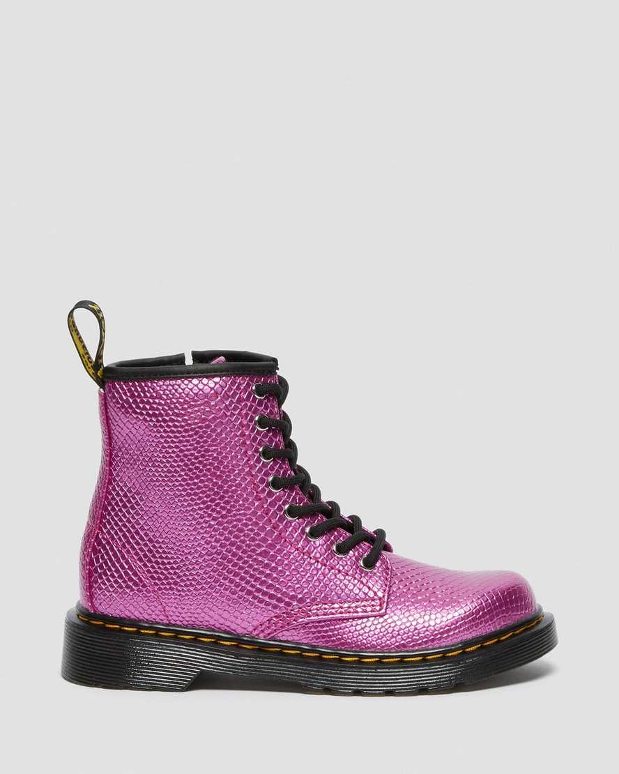 https://i1.adis.ws/i/drmartens/26605650.88.jpg?$large$Junior 1460 Reptile Emboss Lace Up Boots Dr. Martens