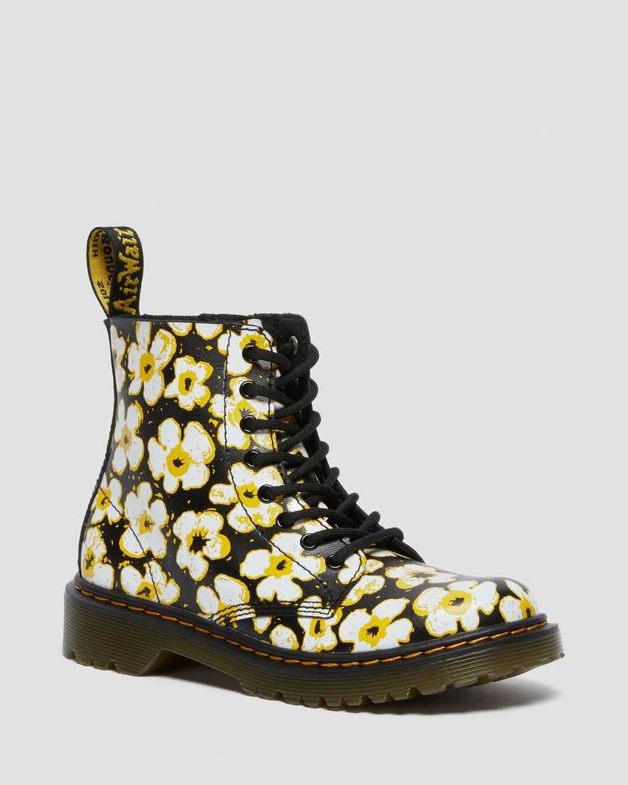 https://i1.adis.ws/i/drmartens/26613001.88.jpg?$large$Junior 1460 Floral Ankle Boots | Dr Martens