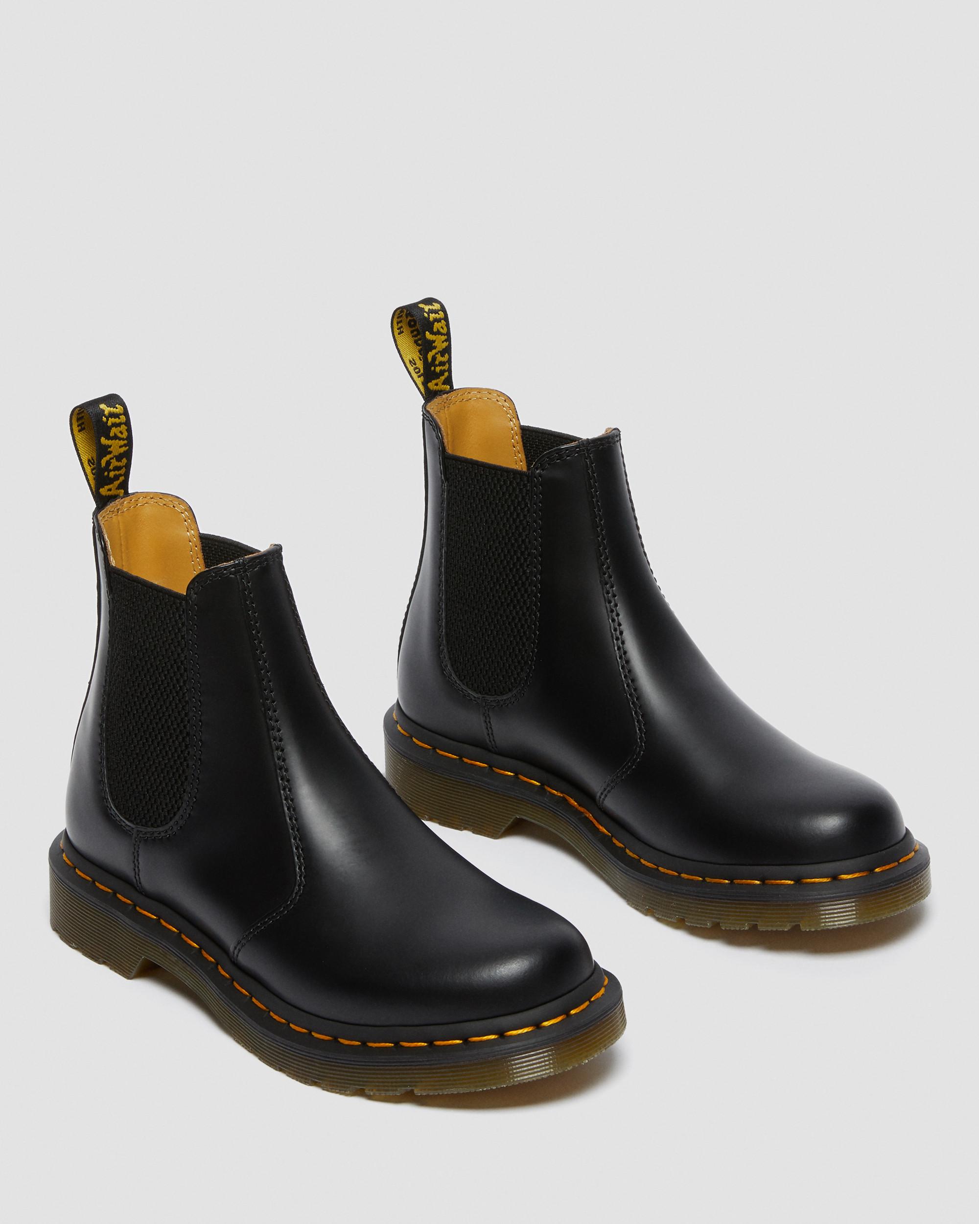 2976 Women's Smooth Leather Chelsea Boots