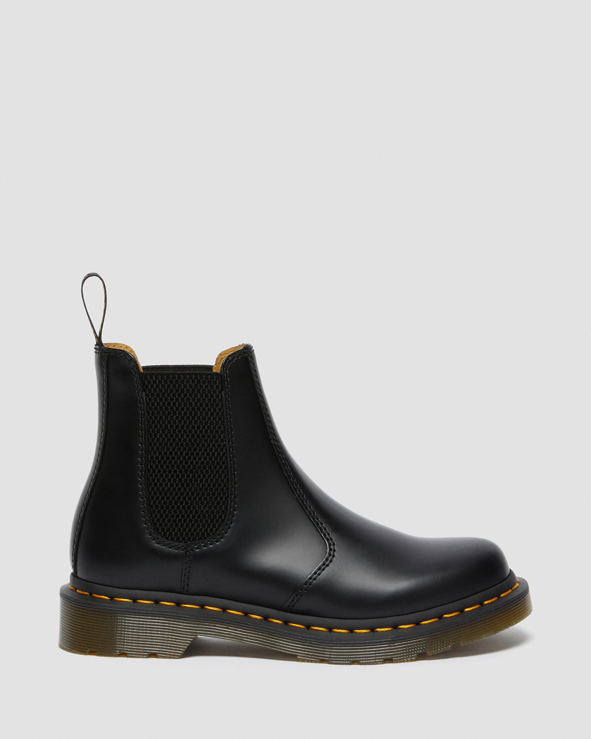 2976 Women's Smooth Leather Chelsea Boots | Dr. Martens ReWair