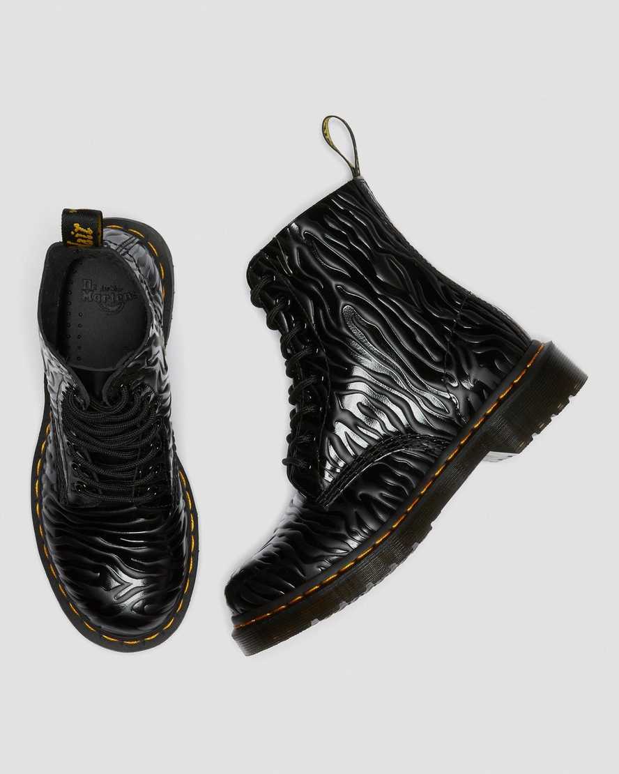 https://i1.adis.ws/i/drmartens/26716001.88.jpg?$large$1460 Pascal Zebra Emboss Smooth Leather Ankle Boots | Dr Martens