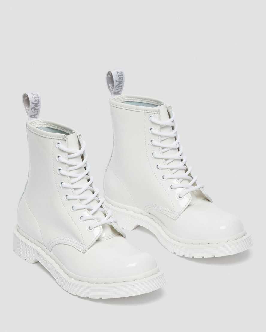 https://i1.adis.ws/i/drmartens/26728100.88.jpg?$large$1460 Mono Patent Leather Lace Up Boots | Dr Martens